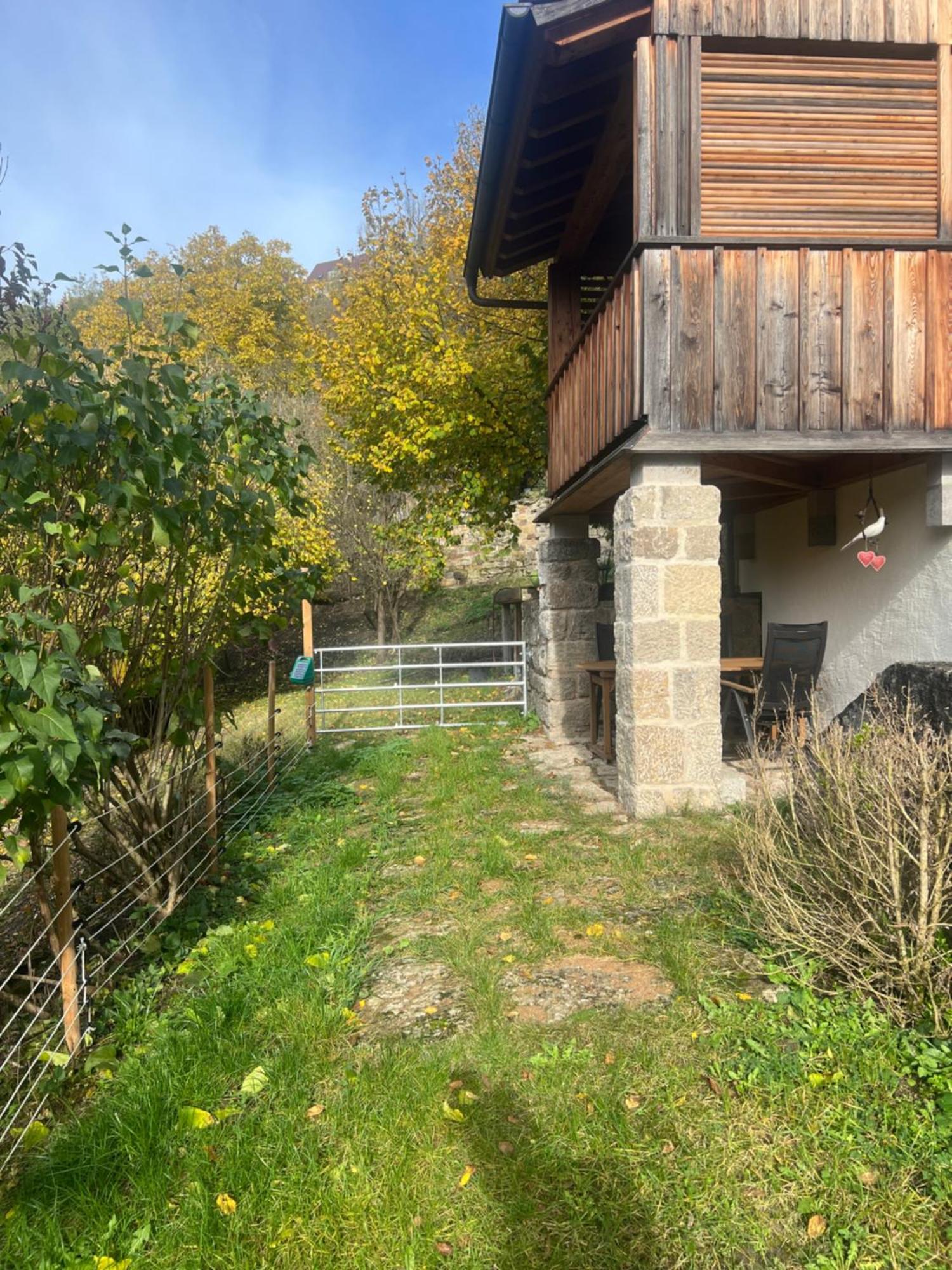 Ferienhaus Kobolzeller Schloesschen A.D.Weinsteige Rothenburg ob der Tauber Bagian luar foto